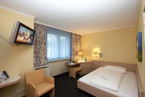 Standard single with private facilities